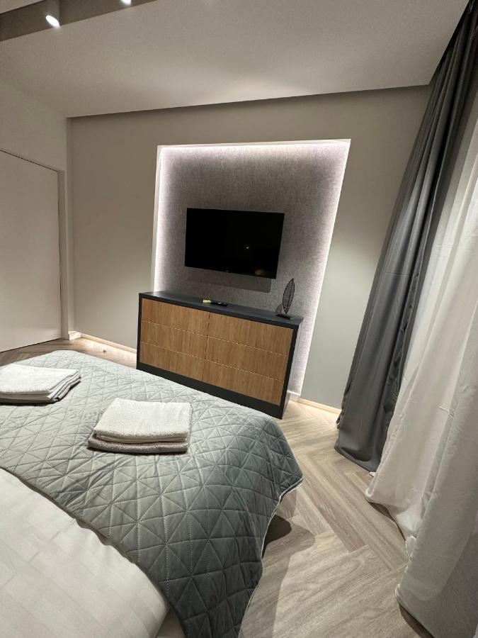 Luxury By The Lake Ap 28 Sibiu Exterior foto