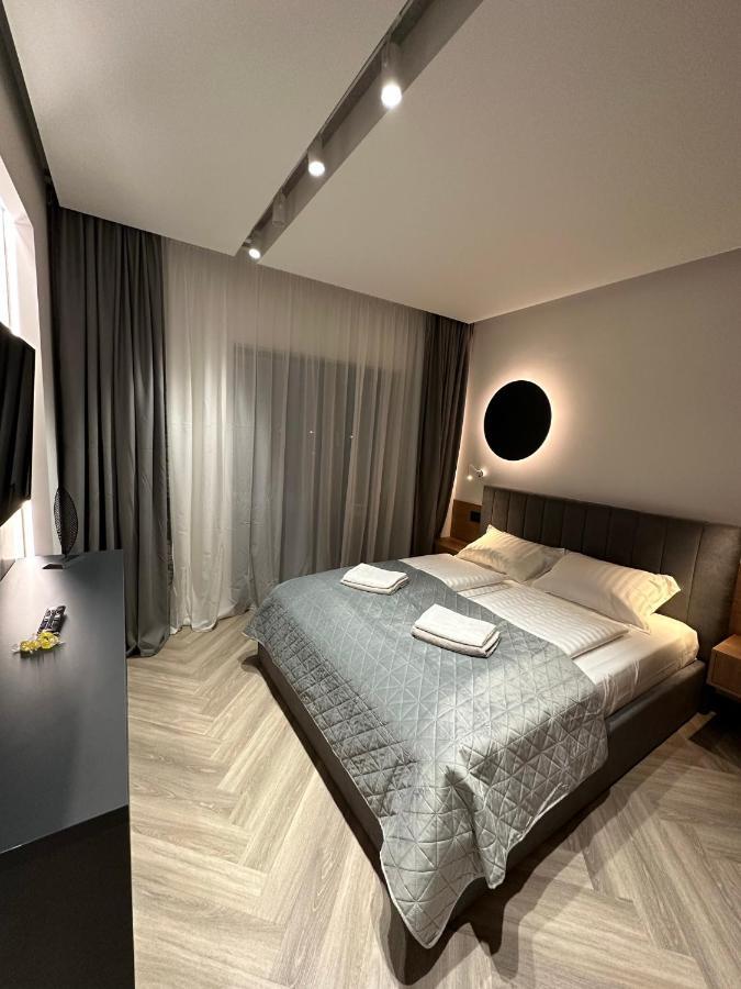 Luxury By The Lake Ap 28 Sibiu Exterior foto