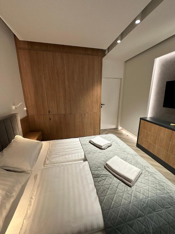 Luxury By The Lake Ap 28 Sibiu Exterior foto