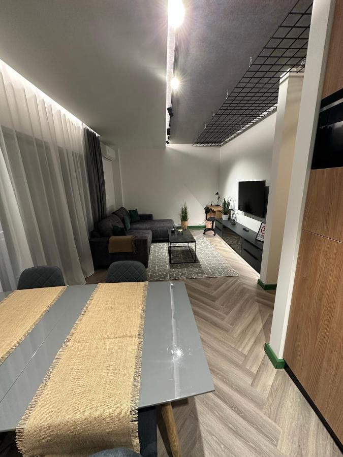 Luxury By The Lake Ap 28 Sibiu Exterior foto